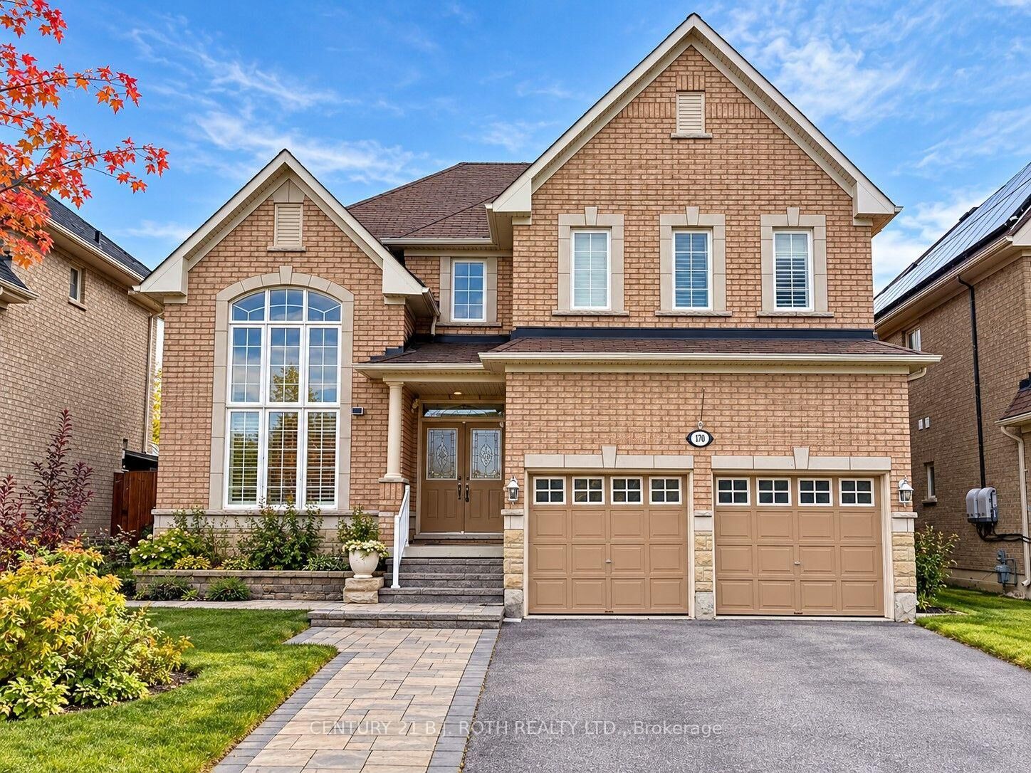Property Photo:  170 The Queensway N/A  ON L4M 0B5 