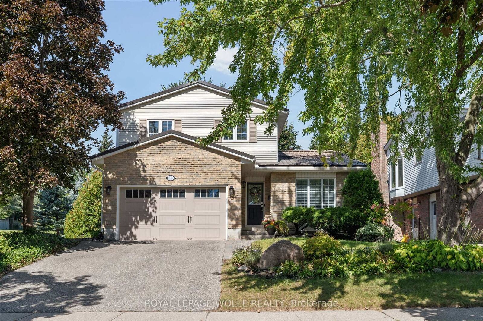 Property Photo:  134 Bechtel Drive  ON N2P 1S4 