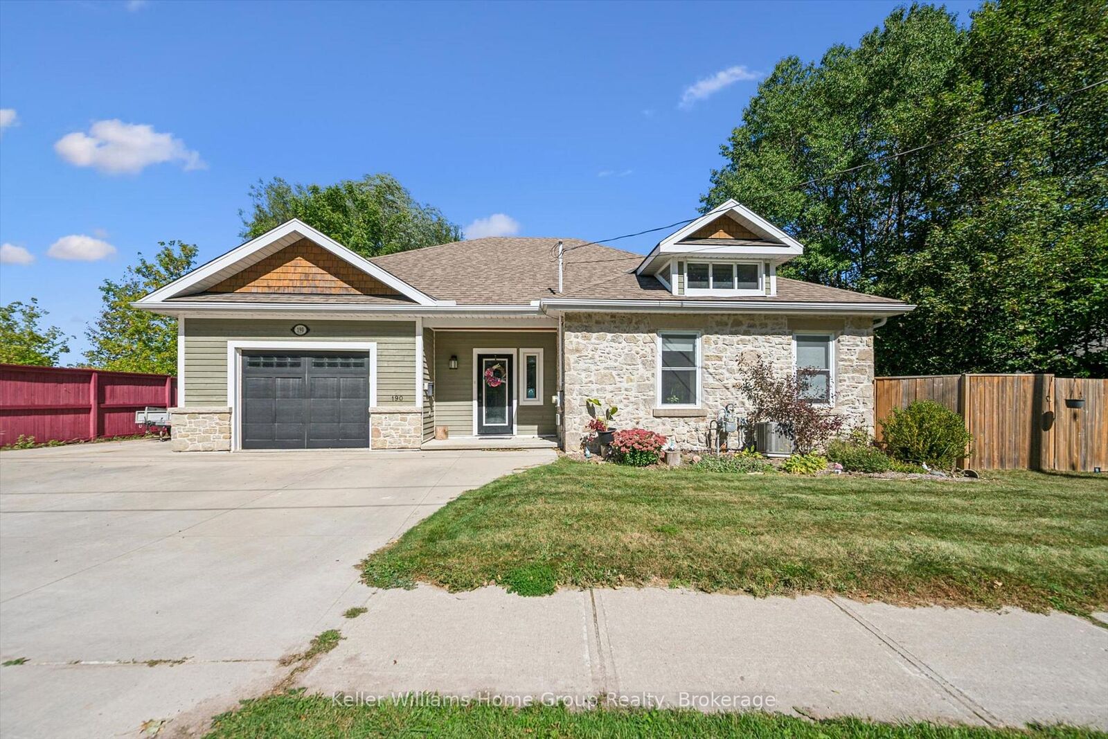 Property Photo:  190 Johnston Street N  ON N1M 2V6 