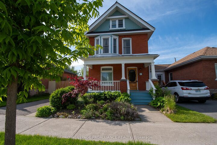Property Photo: 237 Prince Street ON K9J 2A6
