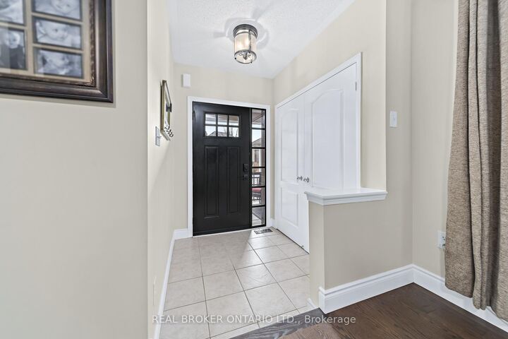 Property Photo: 45 Woodcote Crescent ON L7G 6M1