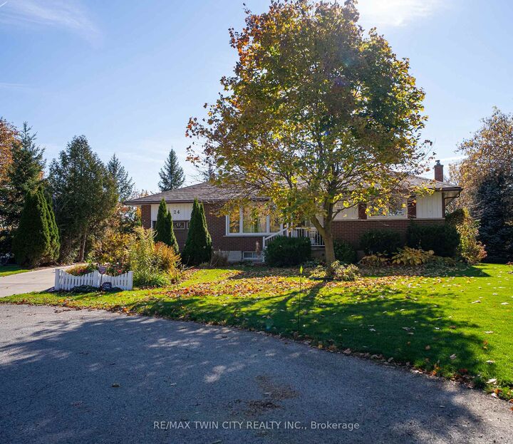Property Photo: 24 Harlew Crescent ON N3A 2H6