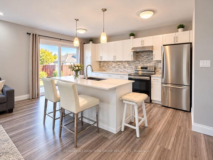 Property Photo:  12 Homeland Court  ON L6S 1R8 