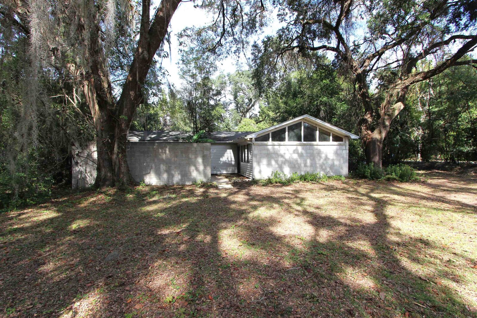 Property Photo: 2100 Wakefield Lane FL 32303