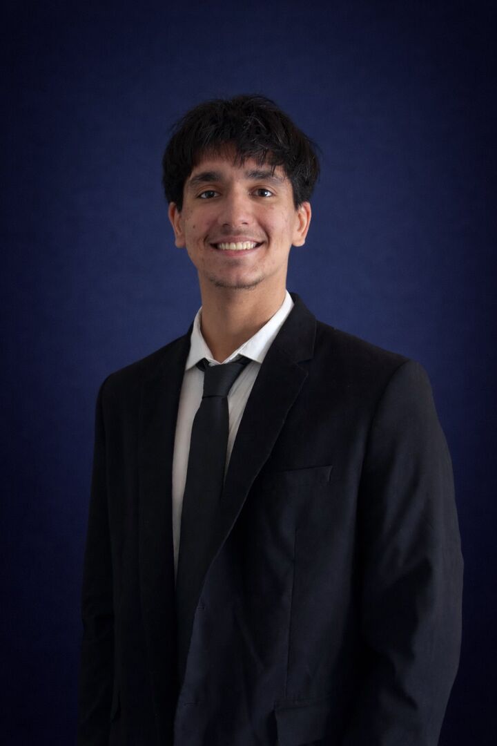 Manvir Singh, Real Estate Broker in Greenwood, Scheetz