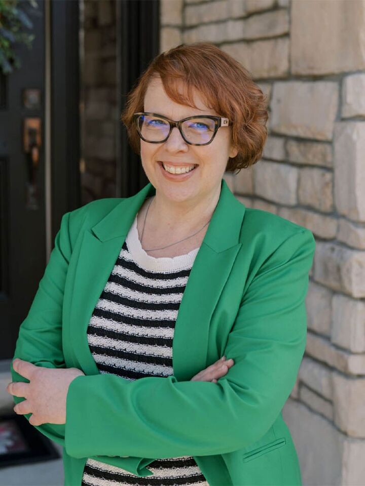 Darcia Mulder, Real Estate Salesperson in Portage, Affiliated