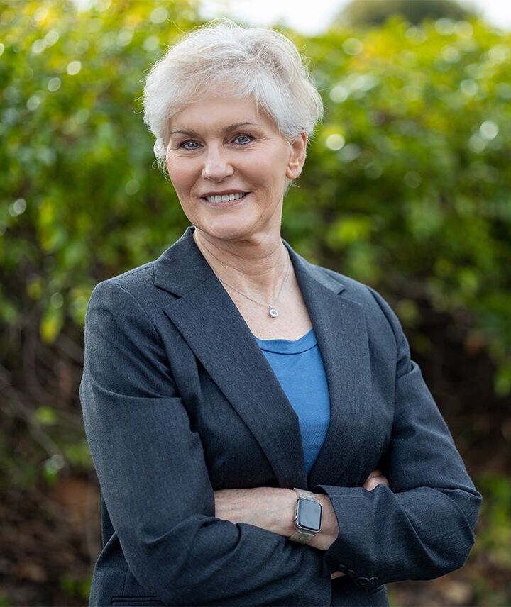 Deborah Chisholm, Real Estate Salesperson in San Clemente, Affiliated