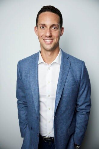 Michael Mandera,  in Chicago, Circle