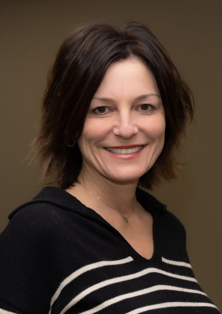 Lisa Dichter, Real Estate Salesperson in Morganville, Mack-Morris Iris Lurie Inc