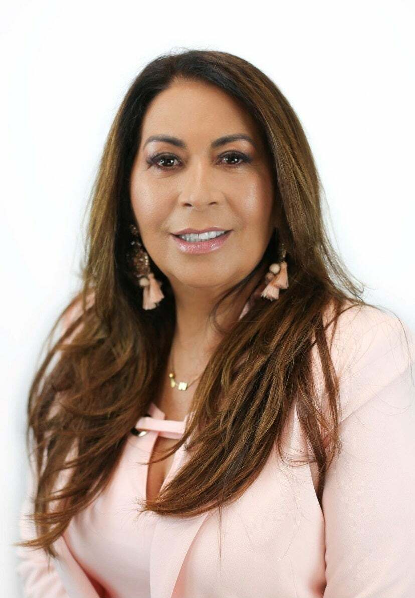 Maria Fernandez, Real Estate Salesperson in Miami, World Connection