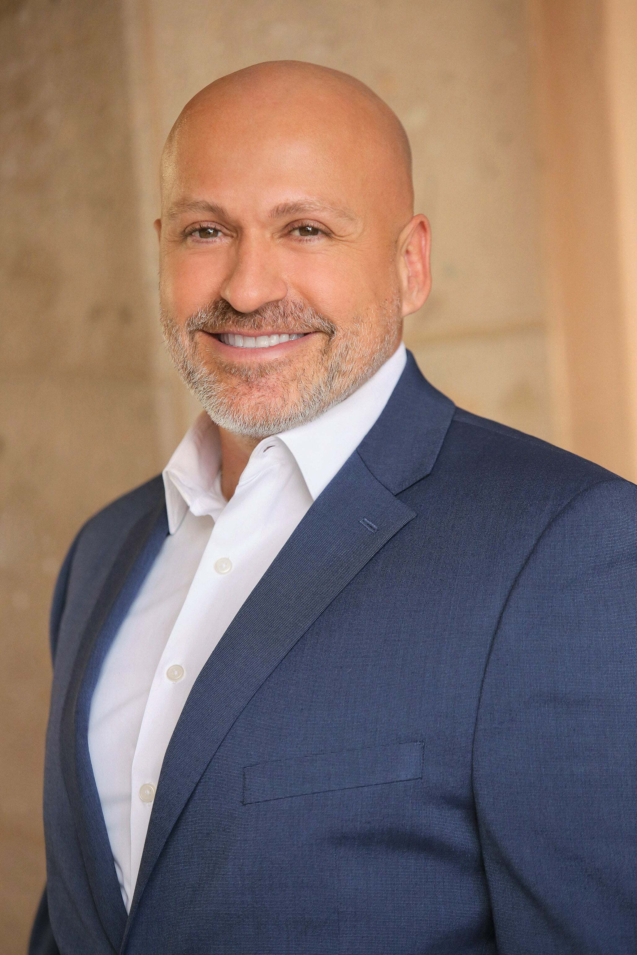 Miguel Espinoza, Real Estate Salesperson in Ontario, Blackstone Realty