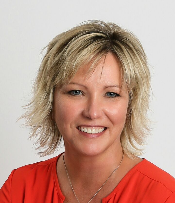 Linda Stoll, Real Estate Broker in Perham, Preferred Partners