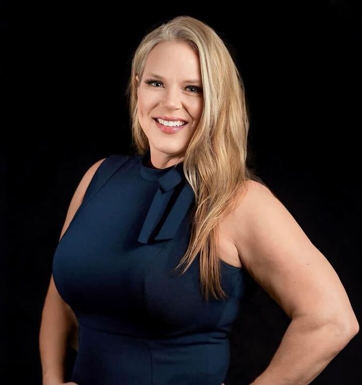 Renee Heintz, Real Estate Salesperson in Onalaska, Affiliated