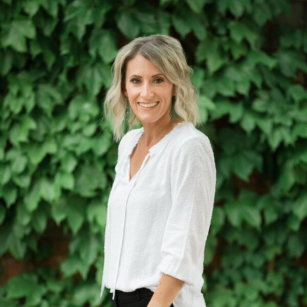 Renee Arnold, Real Estate Salesperson in Papillion, The Good Life Group