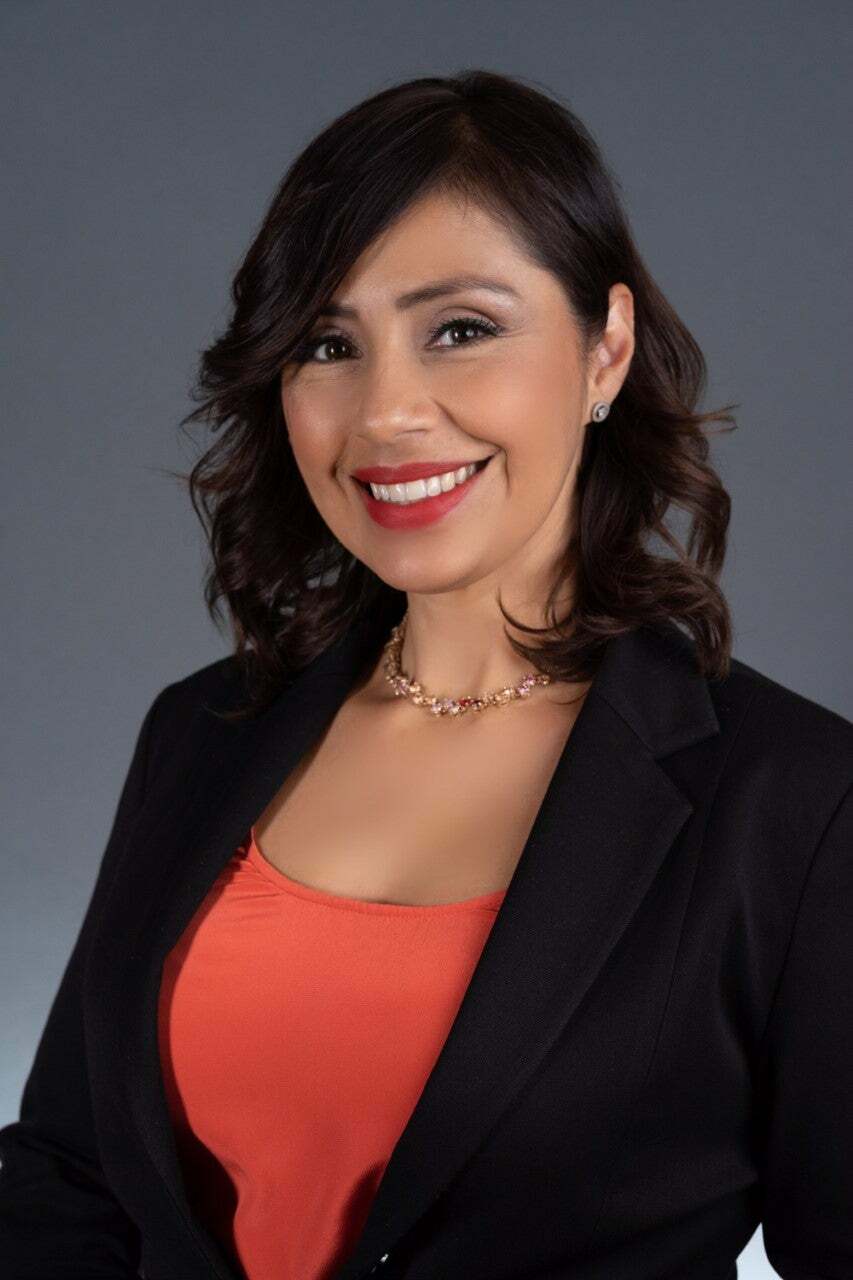 Isabel Chavez, Real Estate Salesperson in Woodland Hills, Real Estate Alliance