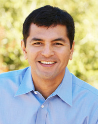 Royce Cablayan, Realtor in Los Altos, Sereno