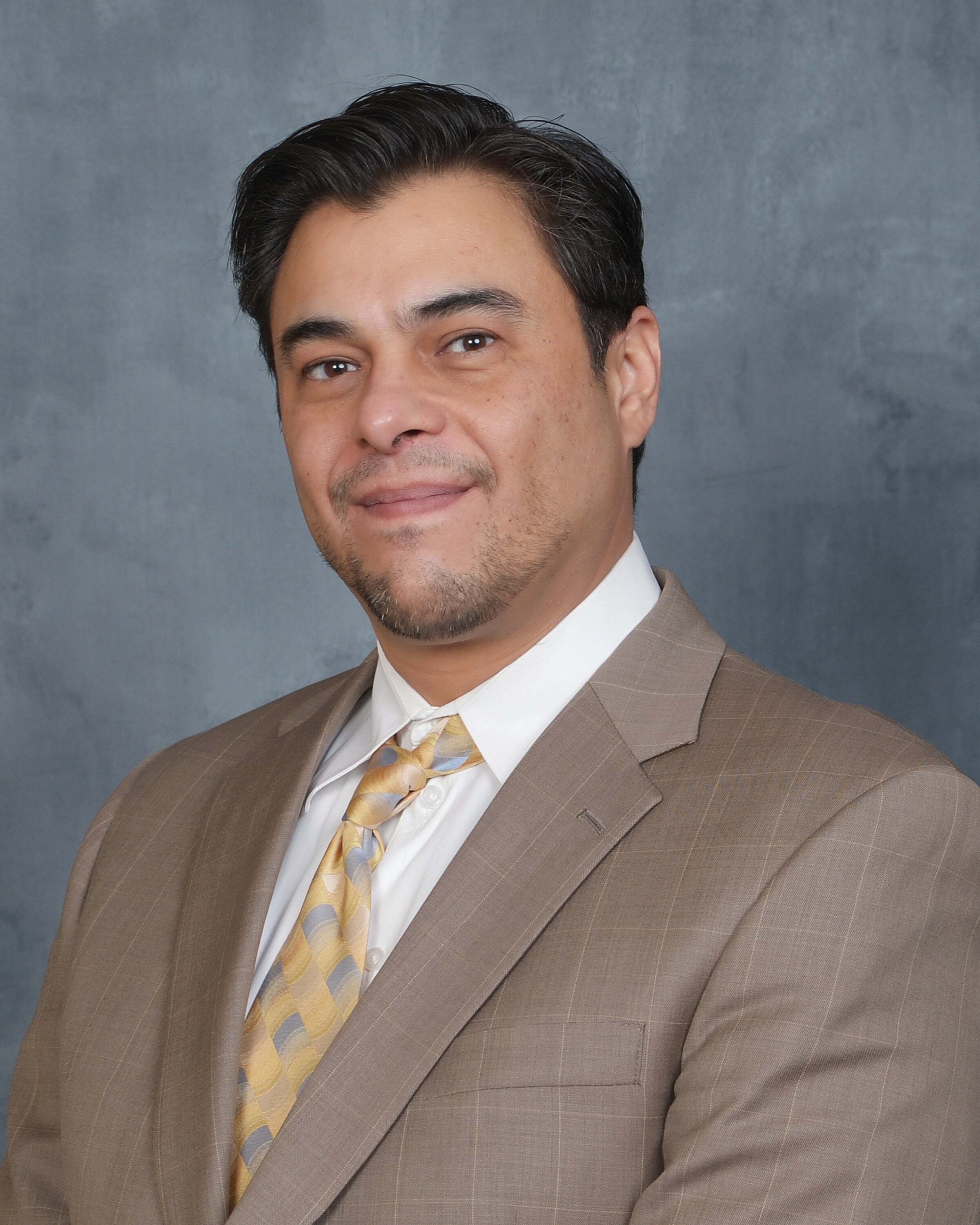 Rolando Torres, Real Estate Salesperson in Woodland Hills, Real Estate Alliance