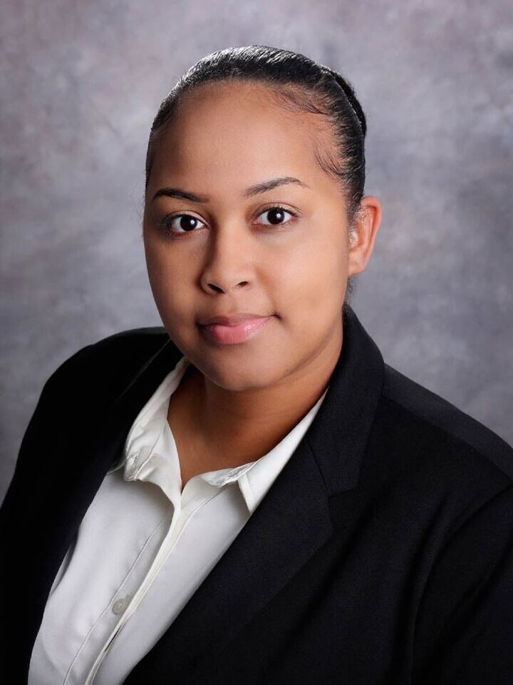 Toni Marlow, Real Estate Salesperson in Mount Pleasant, Affiliated