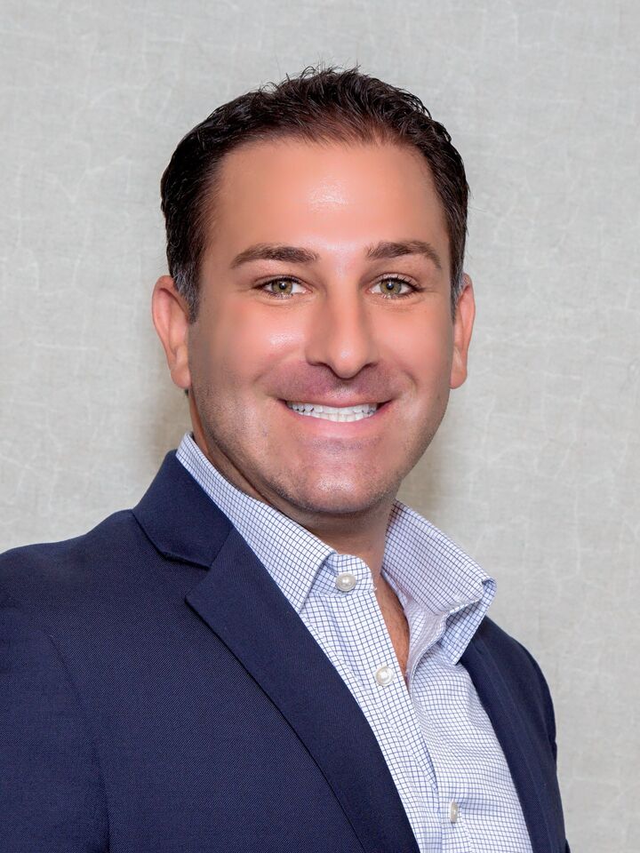 Mike DellAccio, Real Estate Salesperson in Massapequa, AA Realty