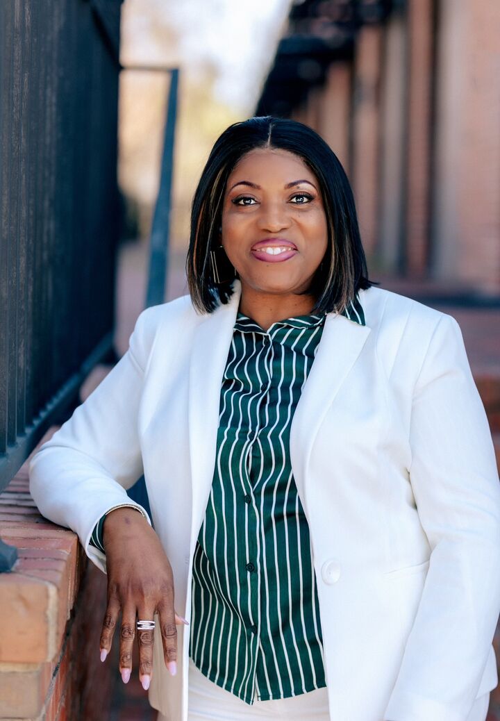 Teresa Floyd, Real Estate Salesperson in Fayetteville, ERA Strother Real Estate