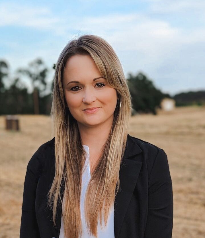 Renee Schenk, Real Estate Salesperson in Chico, Select Real Estate, Inc.
