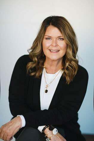 Lisa Hardesty-Booton, Real Estate Salesperson in Cape Girardeau, Premiere Realty