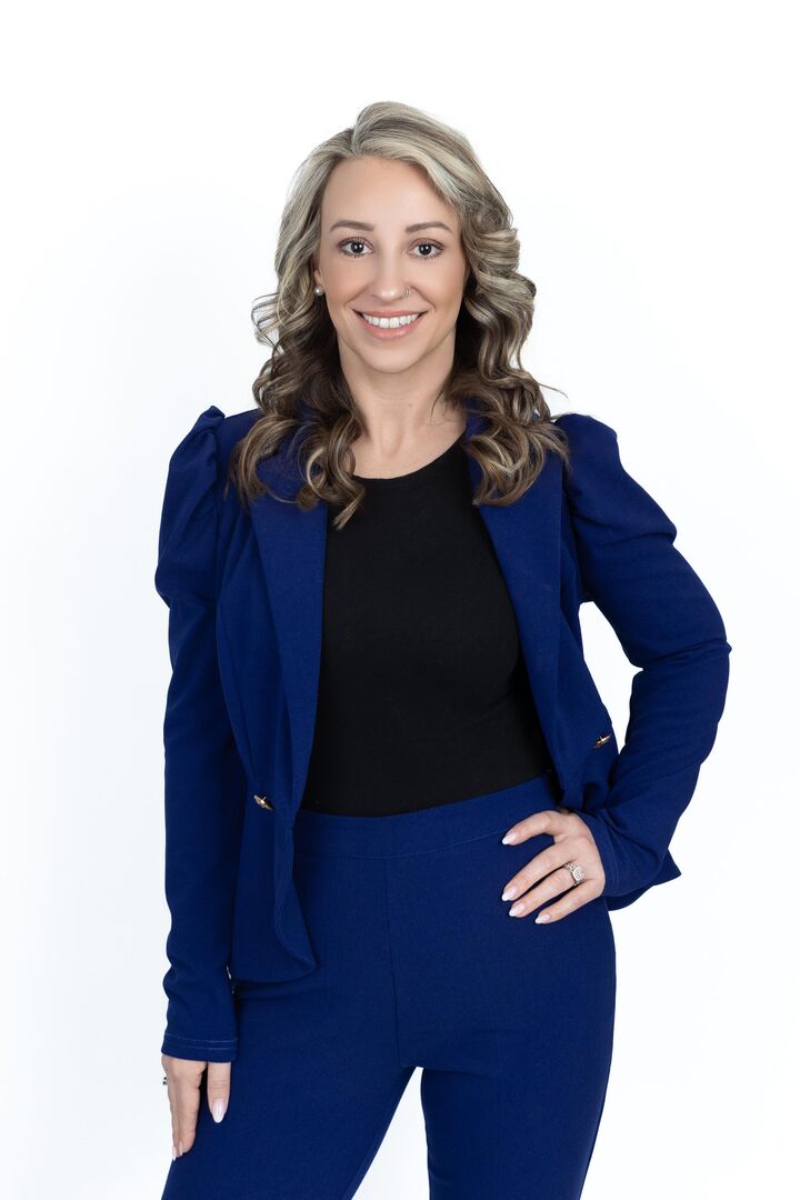 Brittany Cantrell, Real Estate Salesperson in Shelbyville, Heritage Group