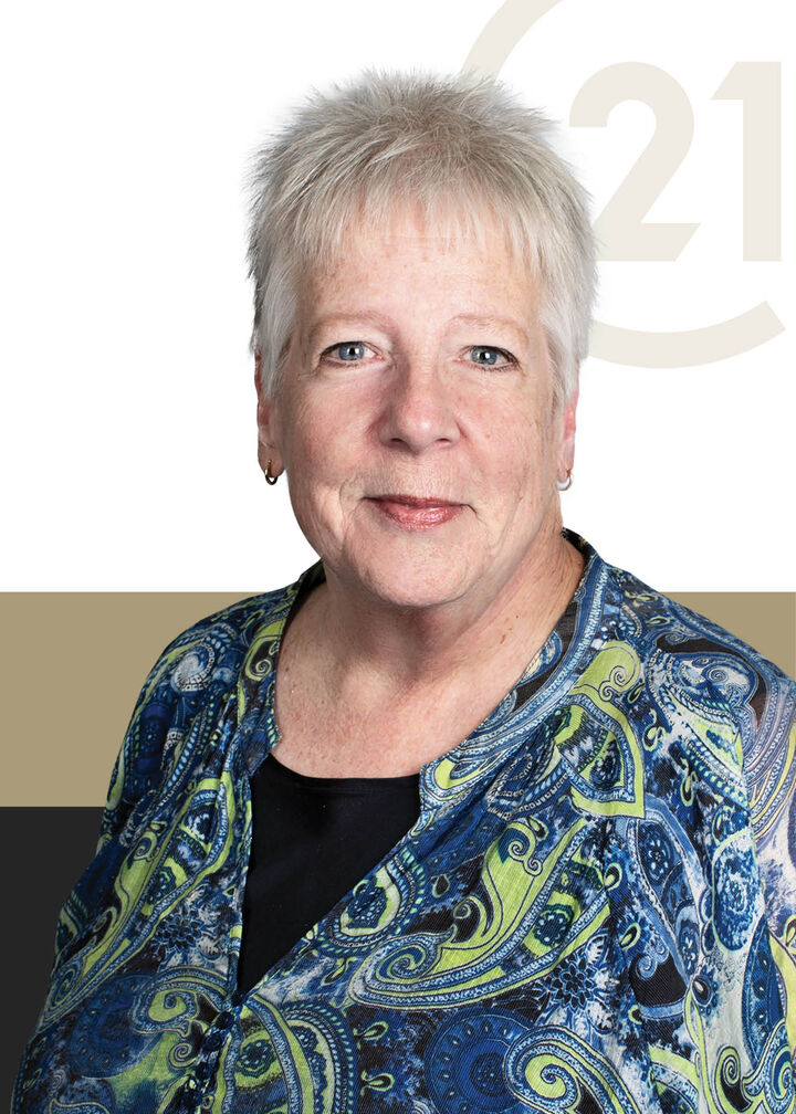 Deborah Anderson,  in Lake Charles, Bessette Flavin