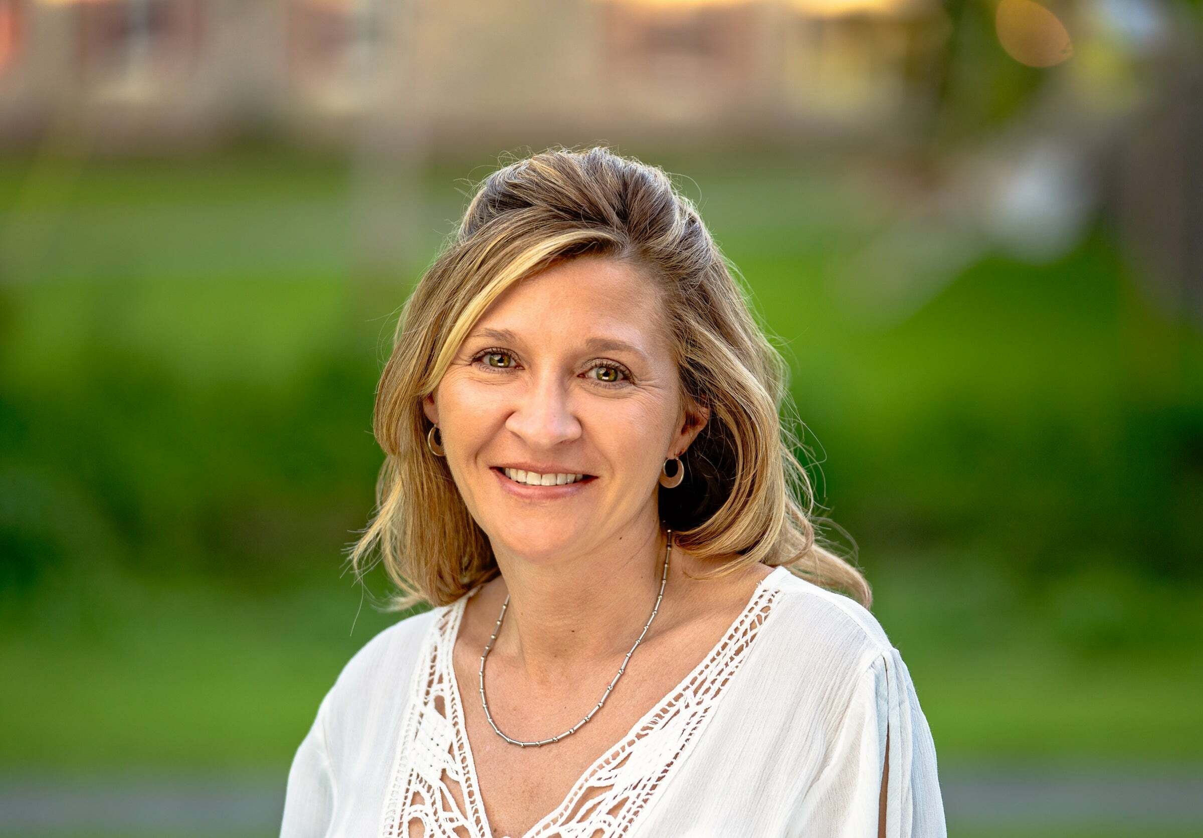 Lisa Smith, Real Estate Salesperson in Emmaus, Valley Partners