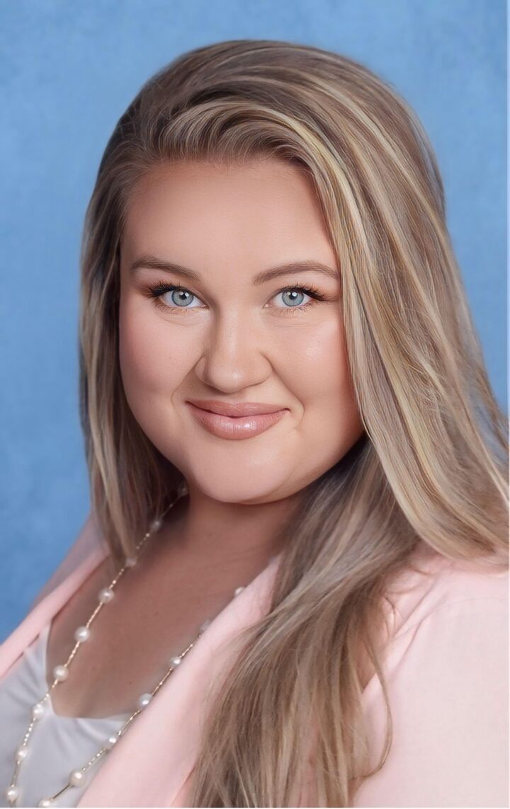 Alex Esparza, REALTOR® in Bentonville, Harris McHaney & Faucette