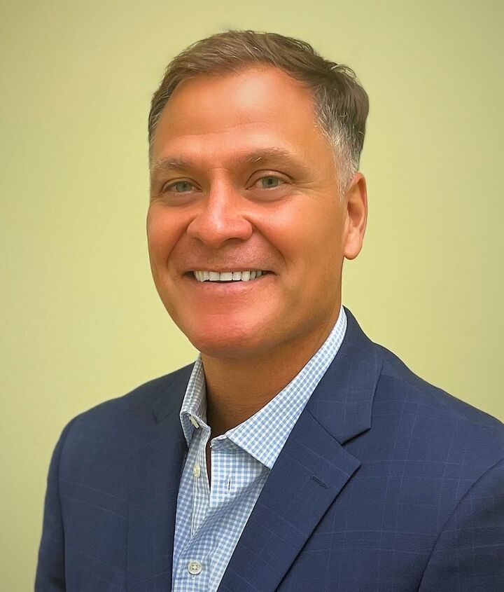 Bobby Ristovski,  in Rutherford, Coccia Realty