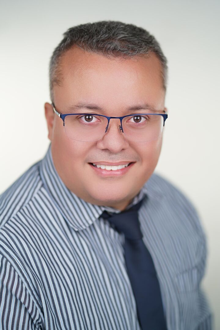 Omar Rios, Real Estate Salesperson in Orlando, Carioti