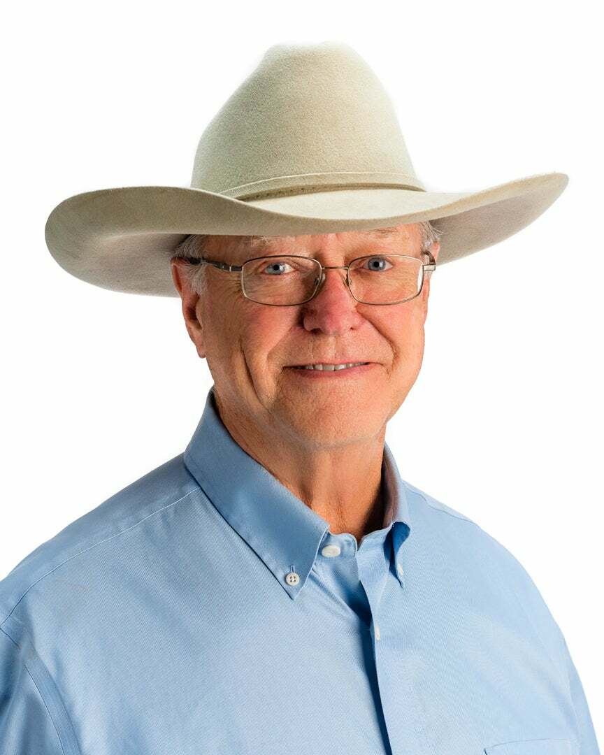 E. Dwight Oestreich,  in Fredericksburg, The Hills Realty