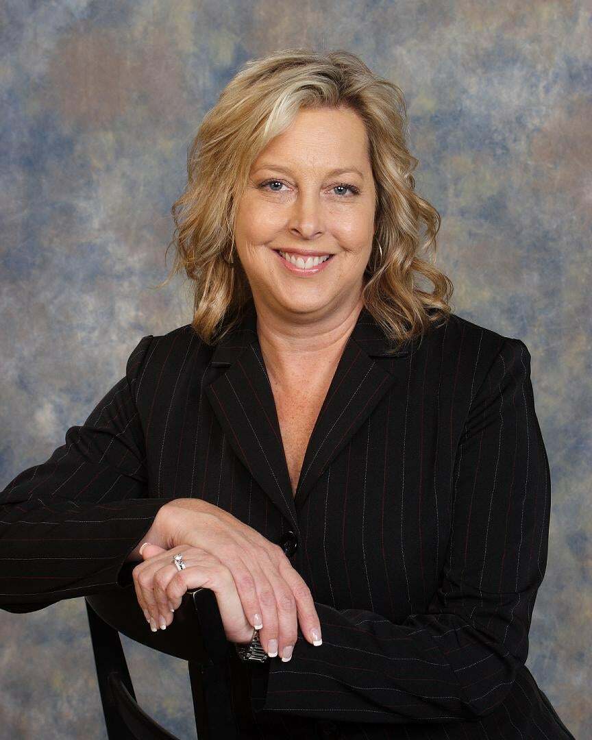 Laurie Richter, Real Estate Salesperson in Greenfield, Homesale Realty
