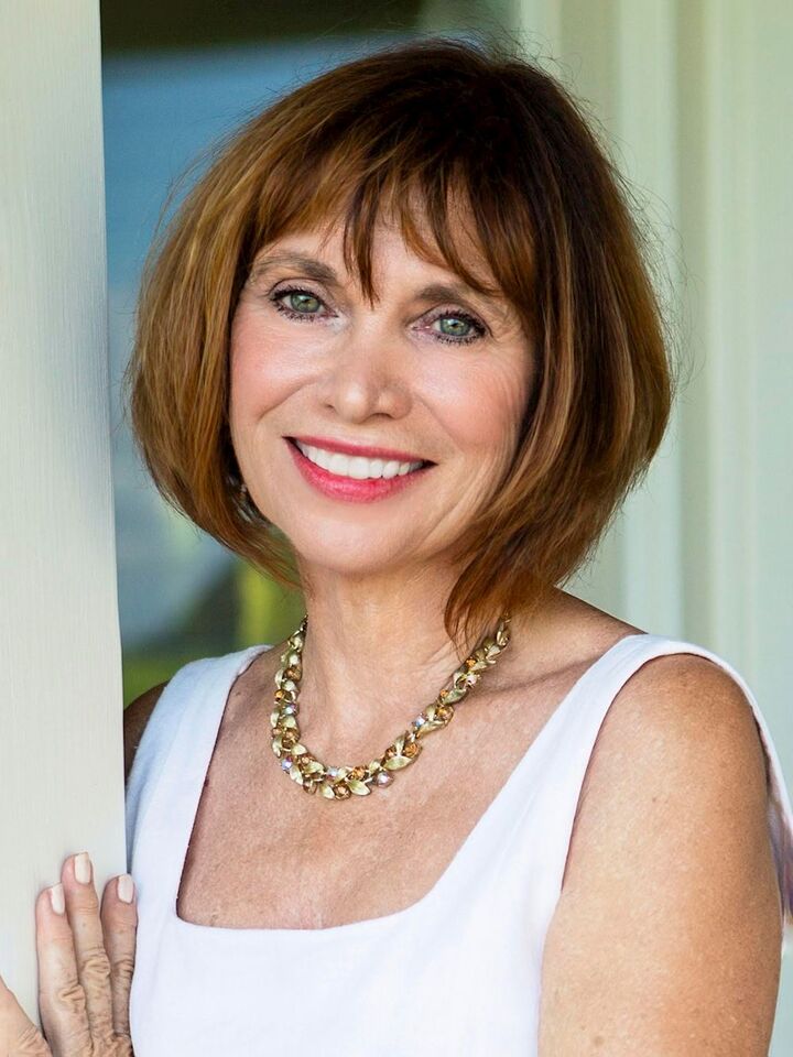 Mary Farkash, Real Estate Salesperson in Honolulu, Pacific Properties