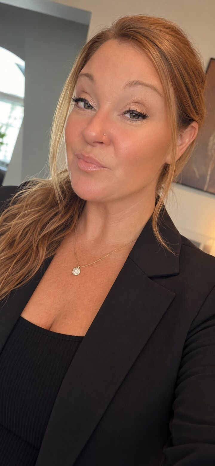 Vickie Skiles, Sales Representative in Cross Lanes, Central
