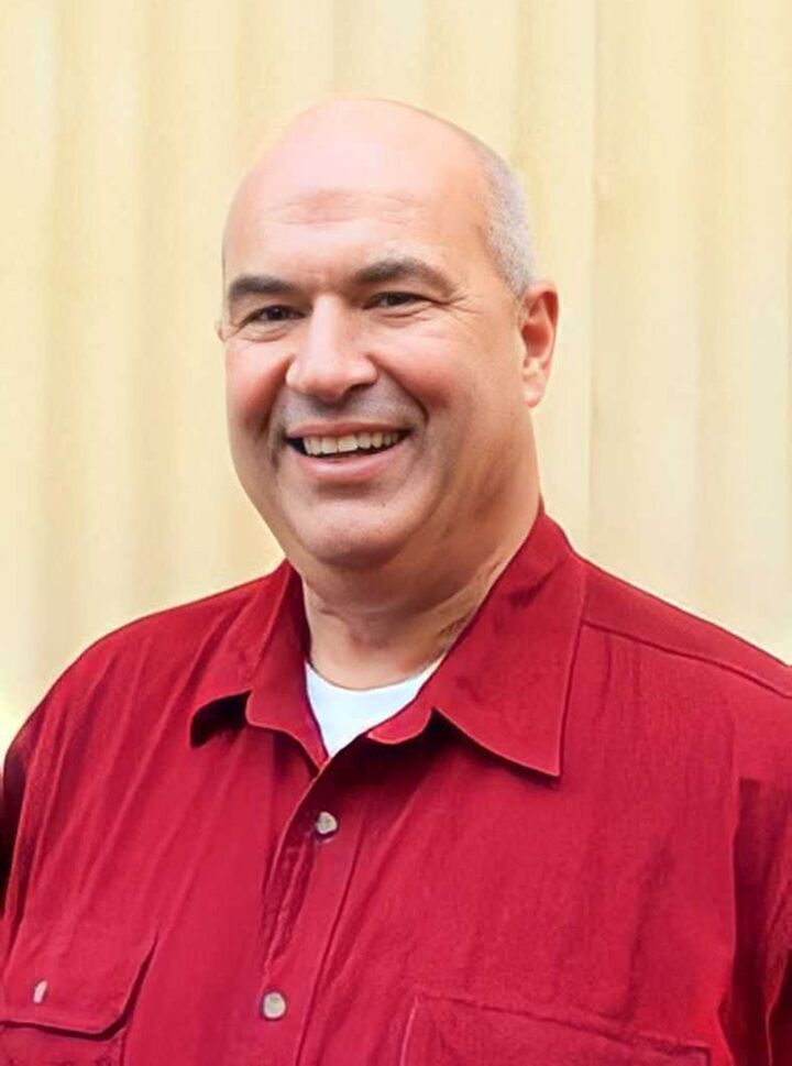 Gary Marugg, Associate Real Estate Broker in Newberg, Professional Group