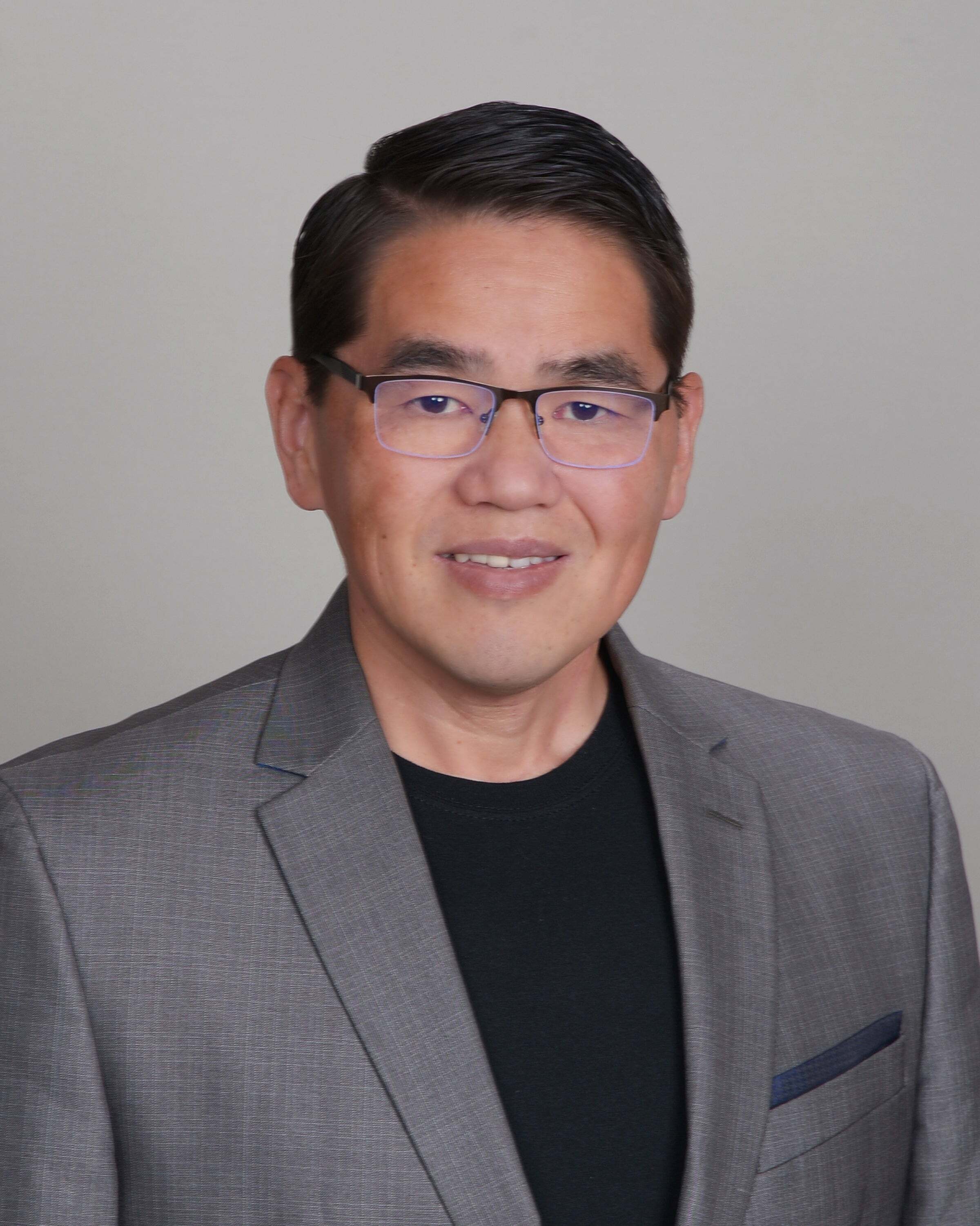 Peter Chen, Sales Associate in Bentonville, Harris McHaney & Faucette