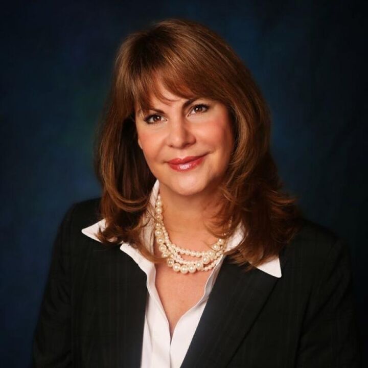 Lisa Duncan, Real Estate Broker in Oxford, Signature