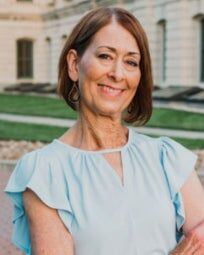 Darlene Eslick, Real Estate Salesperson in Topeka, American Home