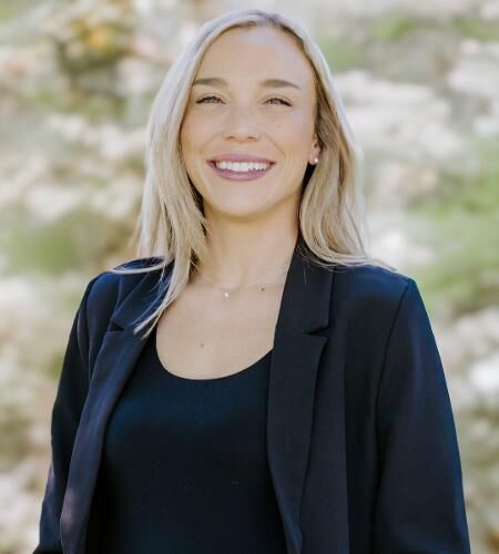 Brianna Fulbright,  in Sacramento, Windermere