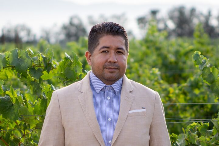 Enrique Padilla, Real Estate Salesperson in Salinas, Masters
