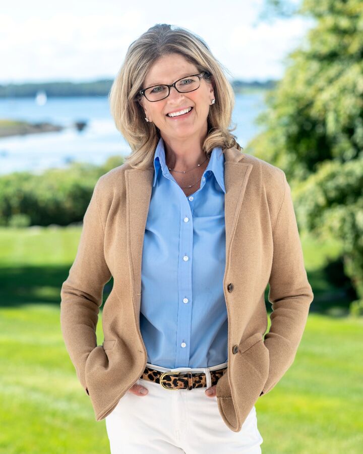 Lisa Fonseca, Real Estate Salesperson in Bristol, Topsail Realty