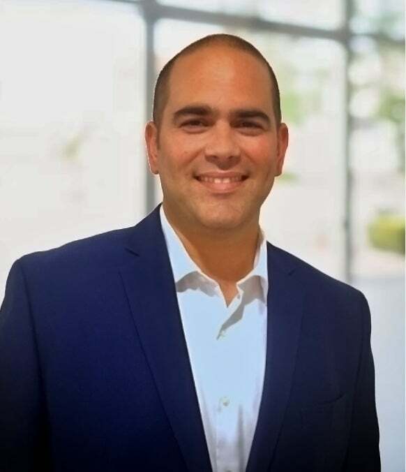 Manuel Miguez, Real Estate Salesperson in Miami, World Connection