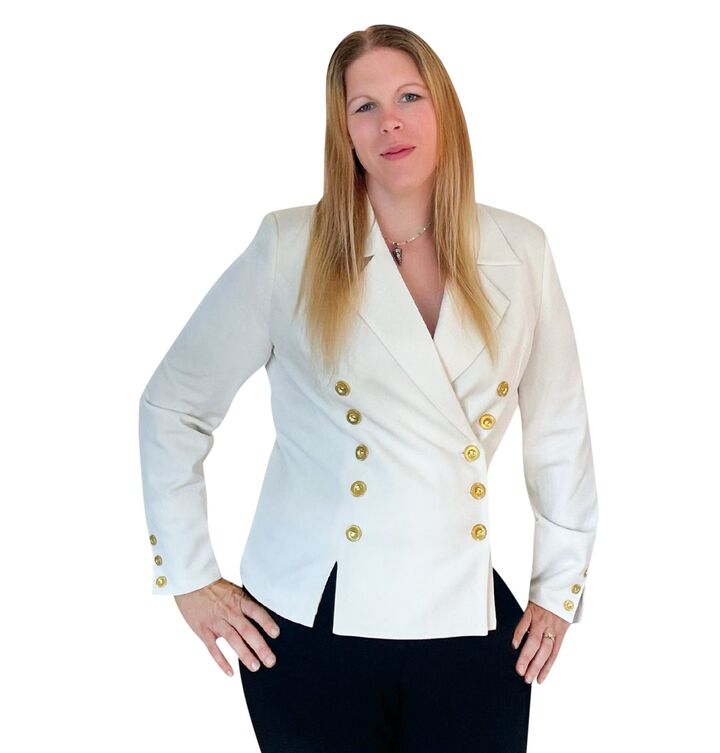 Anna Amundson, Real Estate Broker in Mount Vernon, Tucker Realty ERA Powered