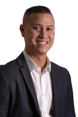 Binh Nguyen, Real Estate Salesperson in Huntington Beach, Campbell Realtors