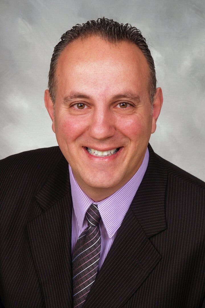 Armen Bandarian, Real Estate Salesperson in Glendale, Hallmark Realty