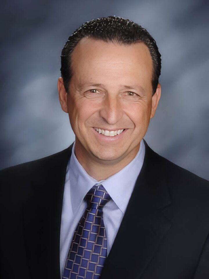Bill Etchegaray, Real Estate Salesperson in Anaheim, Affiliated