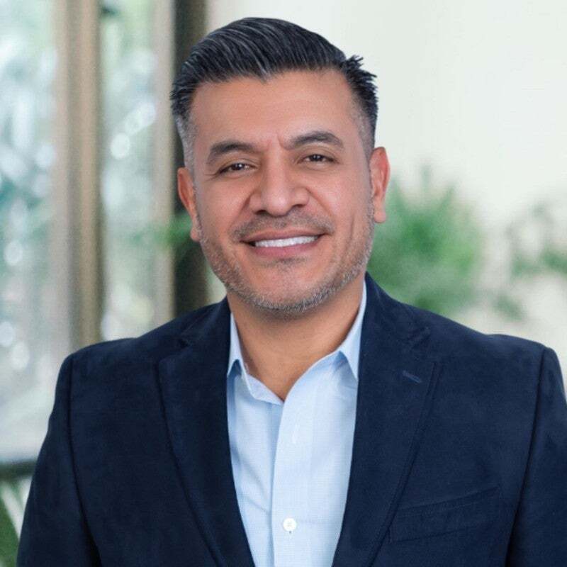 Luis Carmona, Real Estate Salesperson in Manhasset, American Homes