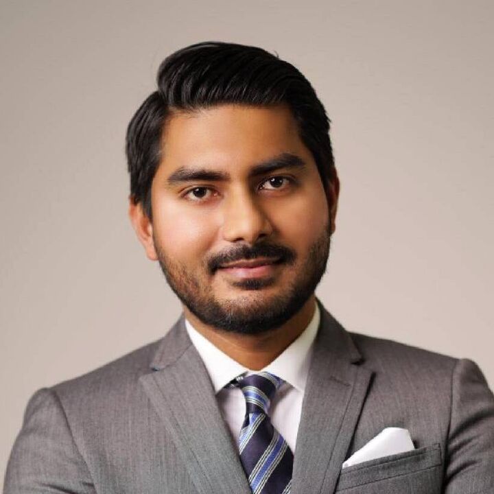 Roni Alam, Real Estate Salesperson in Stamford, Shore & Country Properties